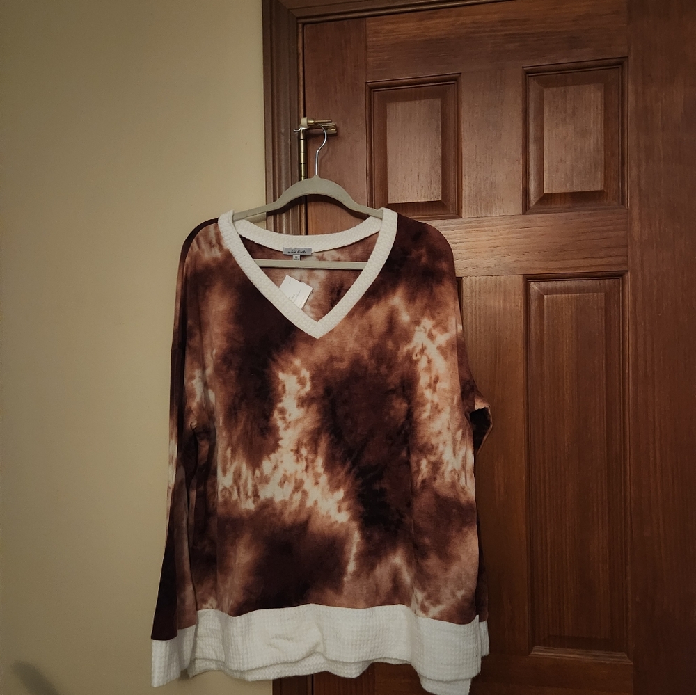 Secrets Revealed top in Burgundy Wine, size 1X, NWT. White Birch.